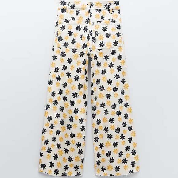 Marine Straight Jeans In Daisy Floral 